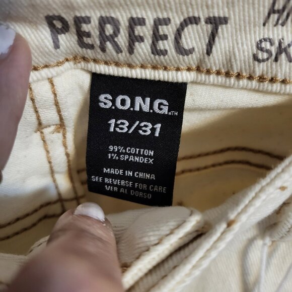 NWT S.O.N.G. VINTAGE WHITE SKINNY JEANS SZ 13 - Picture 5 of 7